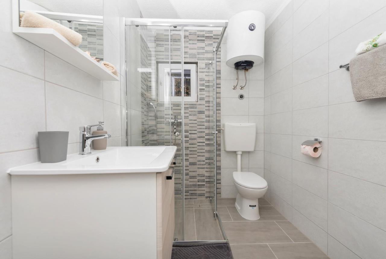 Calla Apartment