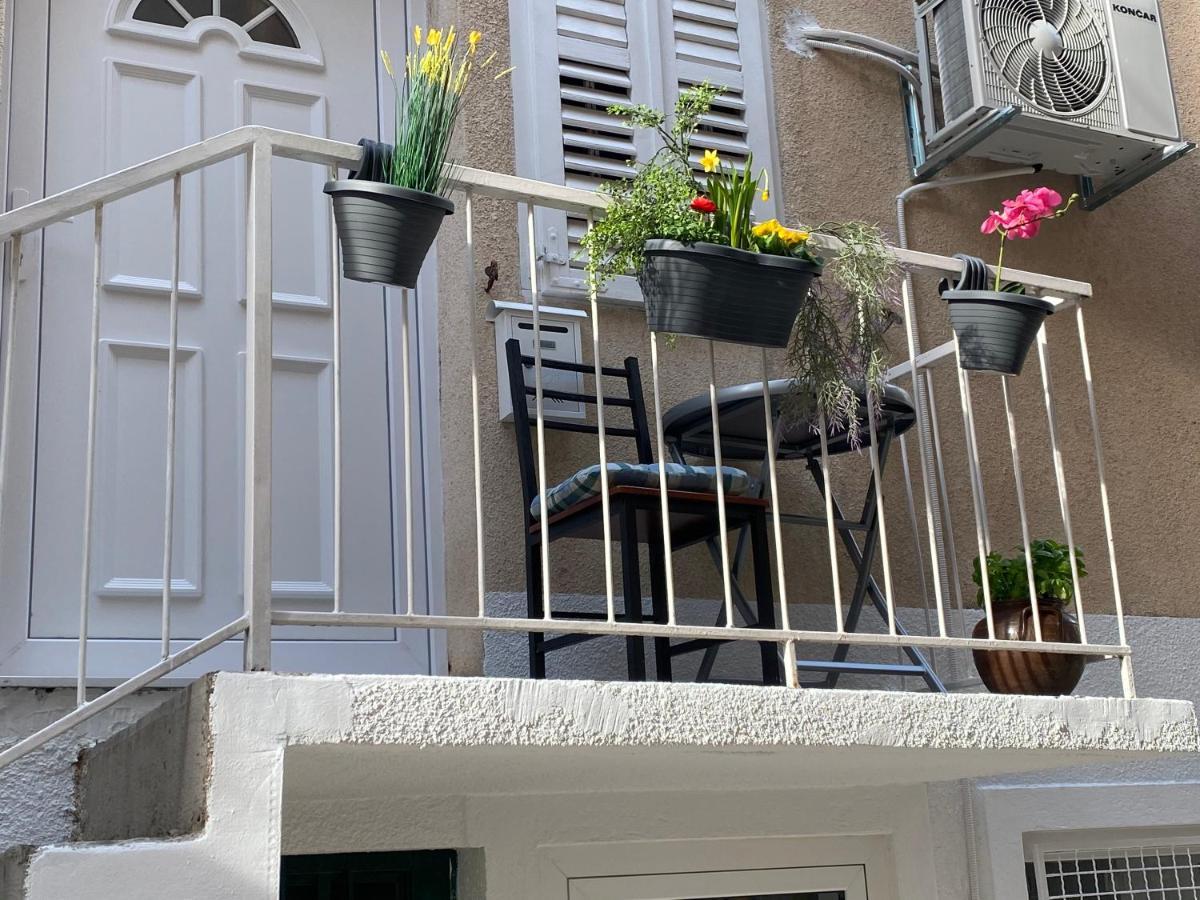 Calla Apartment *