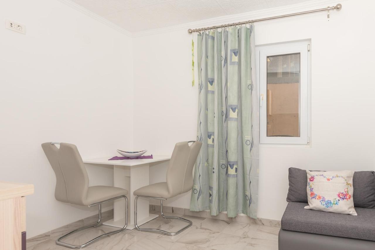 Calla Apartment