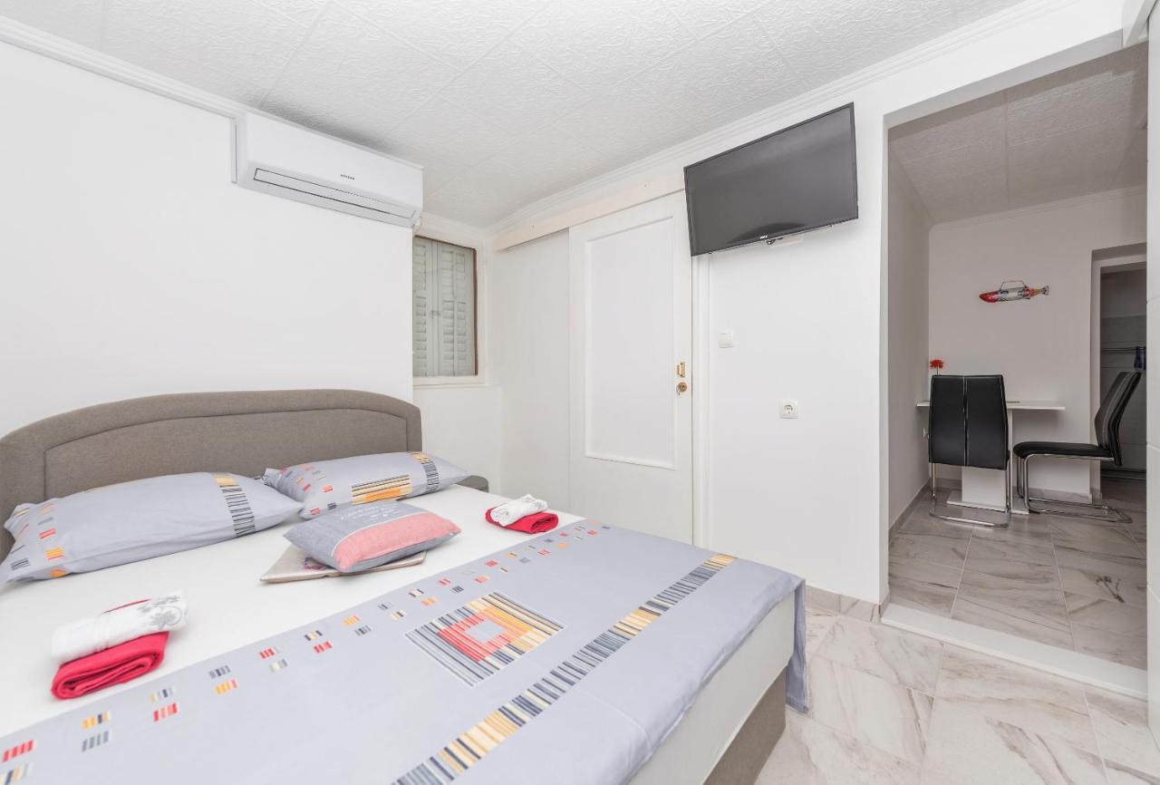 Calla Apartment